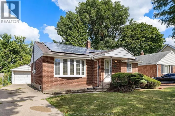 386 PARTINGTON AVE, Windsor, Ontario N9B2N5