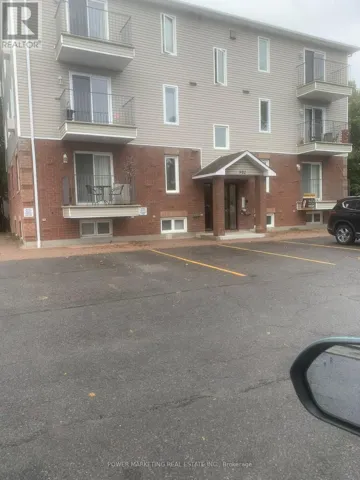 100 - 902 NOTRE DAME STREET, Russell, Ontario K0A1W0