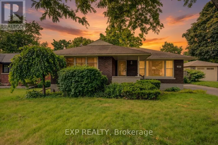 244 ROYAL STREET, Waterloo, Ontario N2J2J2