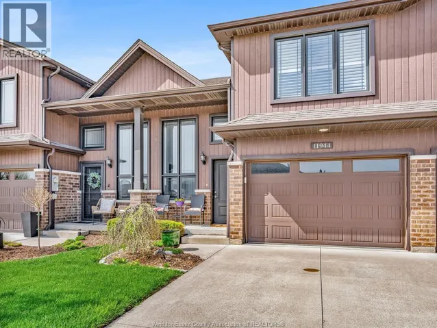 11944 THISTLEDOWN, Windsor, Ontario N8P0B7