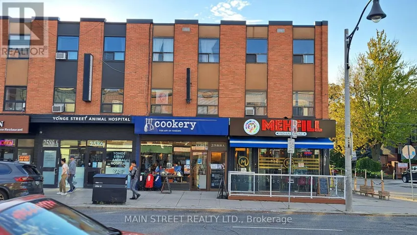 4 - 2588A YONGE STREET, Toronto (Lawrence Park South), Ontario M4P2J3