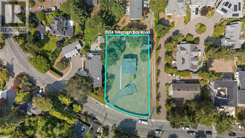 3934 Telegraph Bay Rd, Saanich, British Columbia V8N4H7