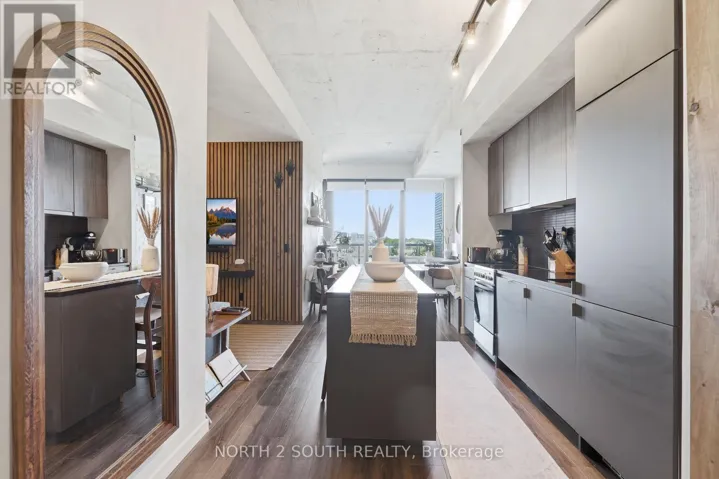 717 - 7 SMITH CRESCENT, Toronto (Stonegate-Queensway), Ontario M8Z0G3