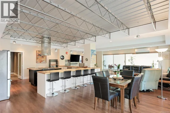 105 2245 James White Blvd, Sidney, British Columbia V8L1Z5