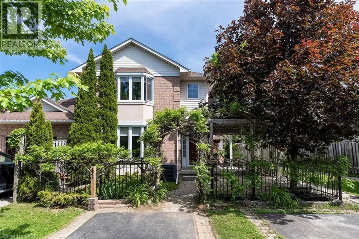 41 VALRIDGE Drive, Ancaster, Ontario L9G4Y7