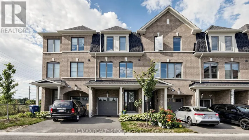 14 BRETLON STREET, Brampton (Goreway Drive Corridor), Ontario L6P4N8