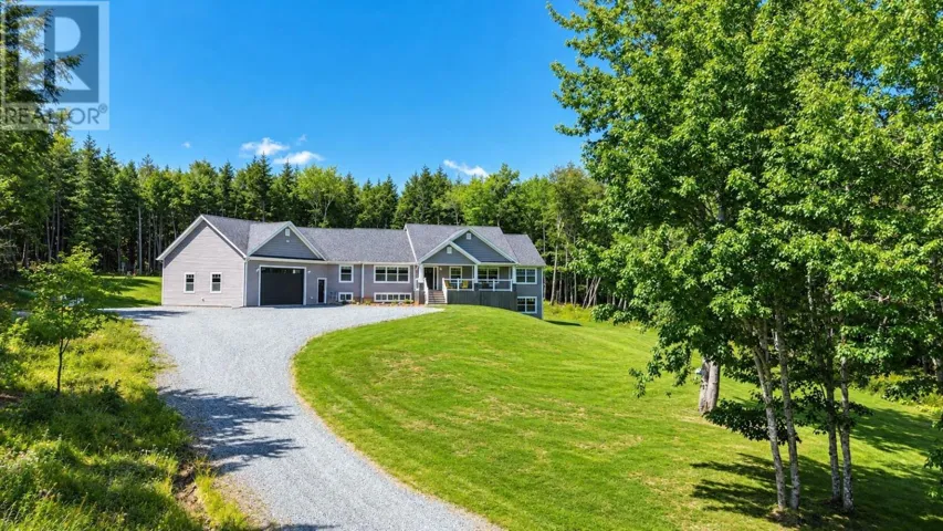 60 Monte Cristo Avenue, Enfield, Nova Scotia B2T0S3
