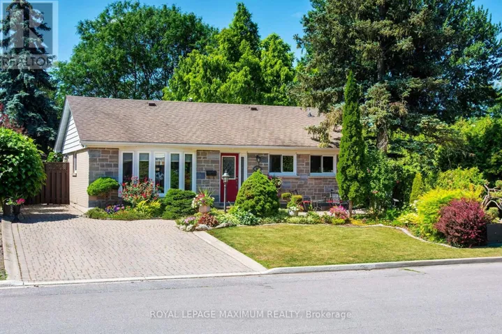 38 ABBEY ROAD, Brampton (Brampton East), Ontario L6W2T8