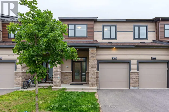 925 ATHENRY COURT, Ottawa, Ontario K2J7C9