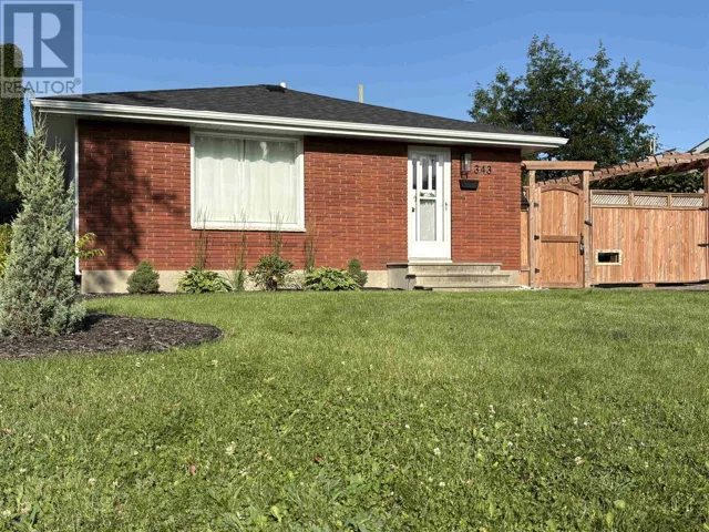 343 Sillesdale CRES, Thunder Bay, Ontario P7C1S9