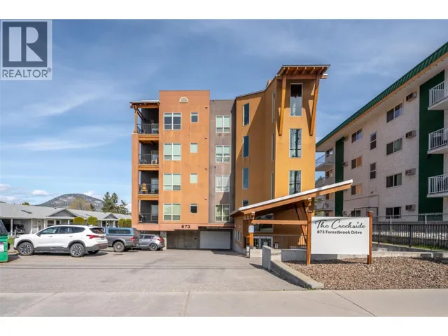 873 FORESTBROOK Drive Unit# 404, Penticton, British Columbia V2A2E9