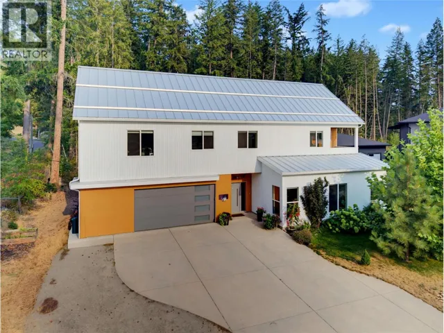 3820 20 Street NE Unit# 11, Salmon Arm, British Columbia V1E0G7