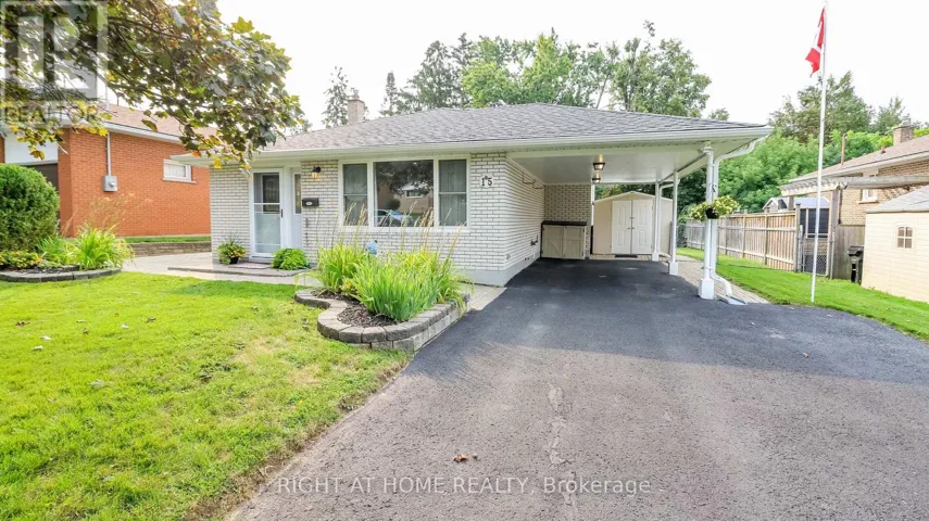 15 HIGHVIEW ROAD, Barrie (Wellington), Ontario L4M2M1