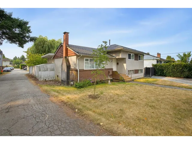 13022 101 AVENUE, Surrey, British Columbia V3T1L1