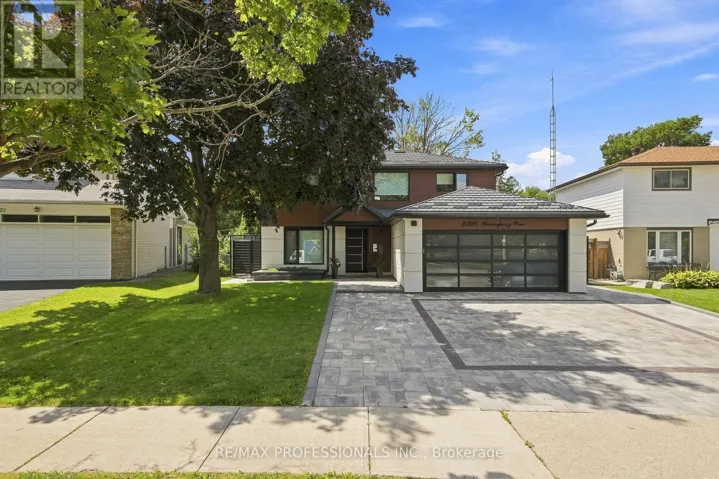 3328 RIVERSPRAY CRESCENT, Mississauga (Applewood), Ontario L4Y3M4