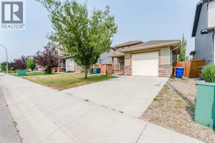 352 CROCUS Terrace W, Lethbridge, Alberta T1J5J3