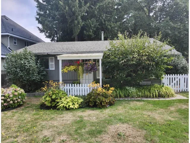 2320 153A STREET, Surrey, British Columbia V4A4R5