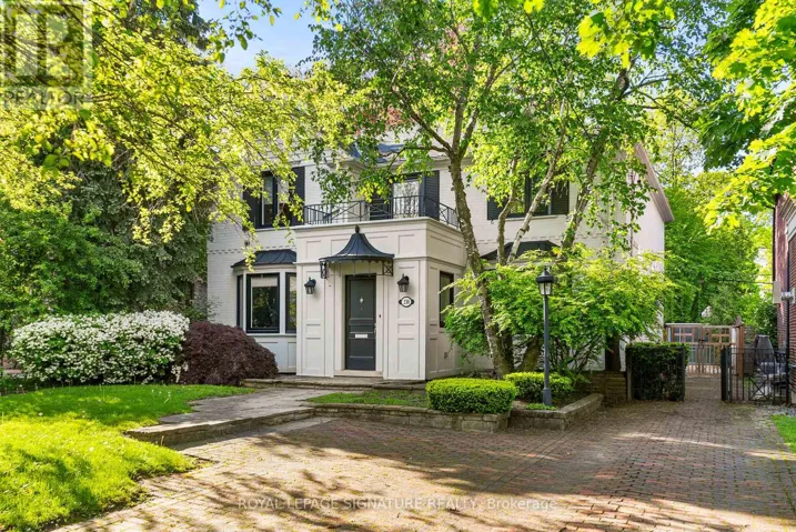 230 STRATHALLAN WOOD, Toronto (Bedford Park-Nortown), Ontario M5N1T4