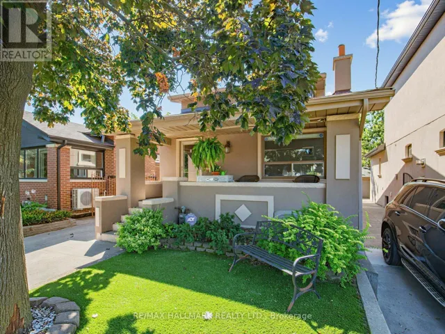 297 STRATHMORE BOULEVARD, Toronto (Danforth), Ontario M4J1P9