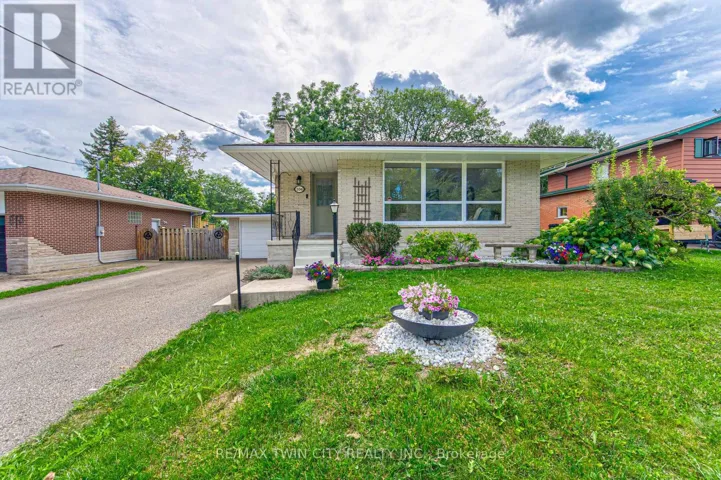 104 SPRINGBANK CRESCENT, Waterloo, Ontario N2M4P7