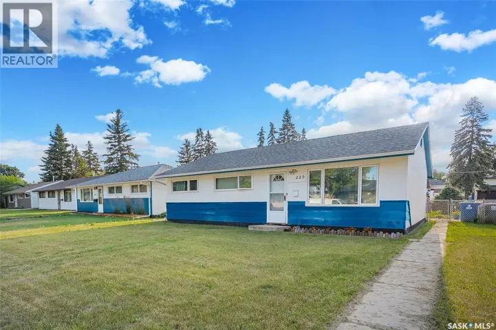229 U AVENUE N, Saskatoon, Saskatchewan S7L3C4