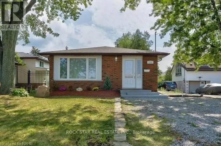 UPPER - 790 STONE CHURCH ROAD E, Hamilton (Eleanor), Ontario L8W1A8