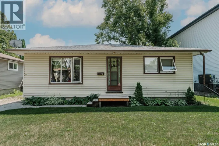127 107th STREET W, Saskatoon, Saskatchewan S7N1P2