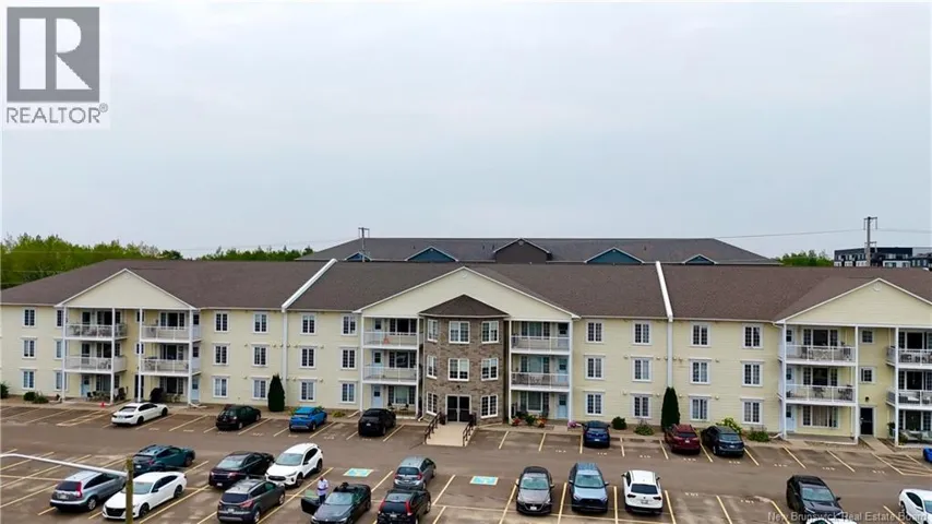 130 Lian Street Unit# 327, Fredericton, New Brunswick E3C0G4