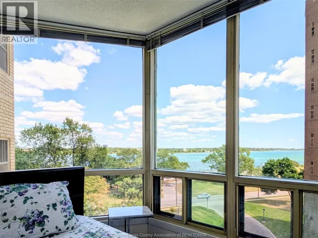 3601 RIVERSIDE DRIVE East Unit# 604, Windsor, Ontario N8Y4Y2