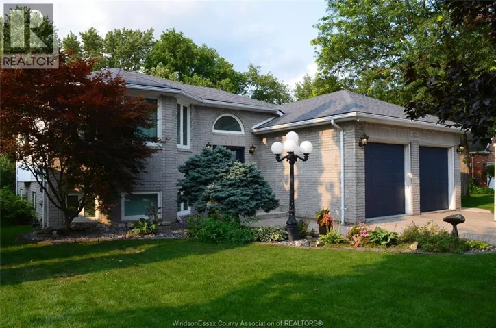 1270 WOODMOUNT CRESCENT, LaSalle, Ontario N9J3H9