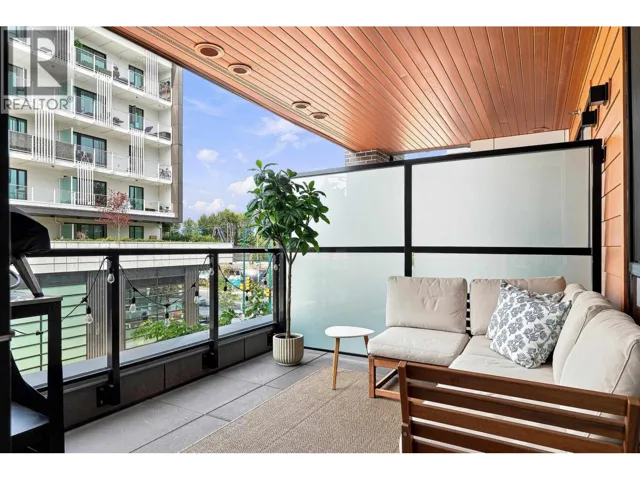 211 3131 MURRAY STREET, Port Moody, British Columbia V3H0L9