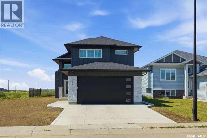 902 Bentley MANOR, Saskatoon, Saskatchewan S7L6P4