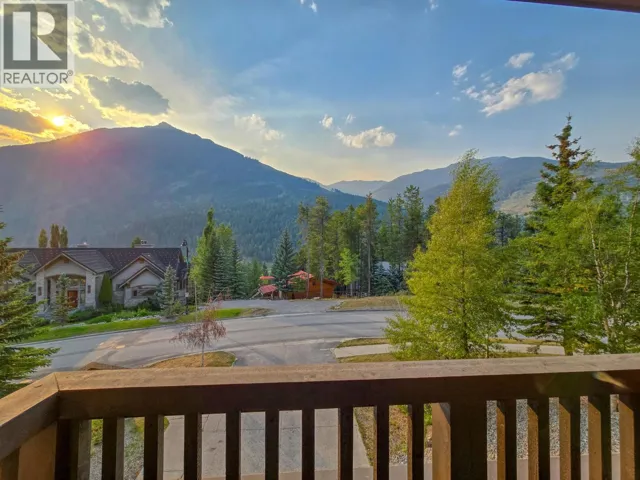 2064 Summit Drive Unit# 104, Panorama, British Columbia V0A1T0