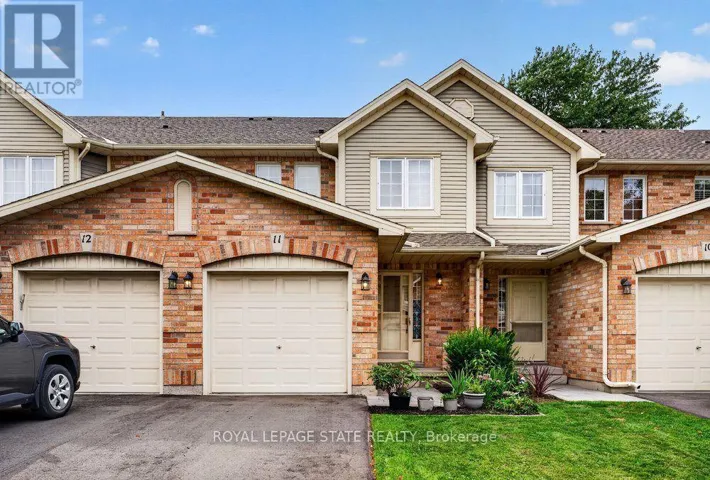 11 - 44 FRANCES AVENUE, Hamilton (Lakeshore), Ontario L8E5V6