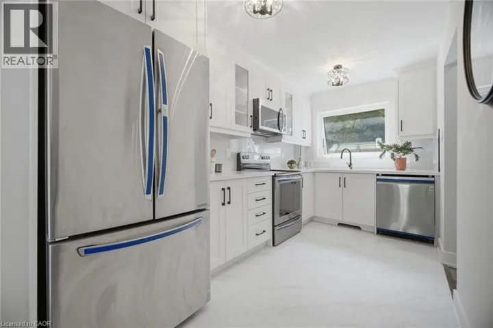 1345 PLAYFORD Road, Mississauga, Ontario L5J3V9