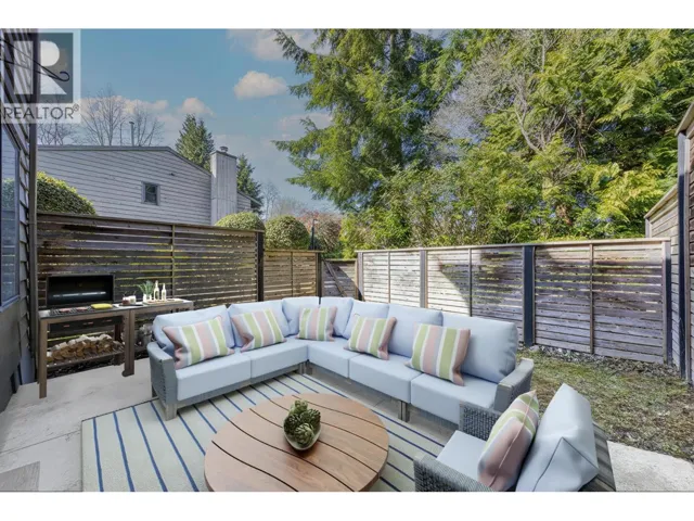 62 1930 CEDAR VILLAGE CRESCENT, North Vancouver, British Columbia V7J3M5
