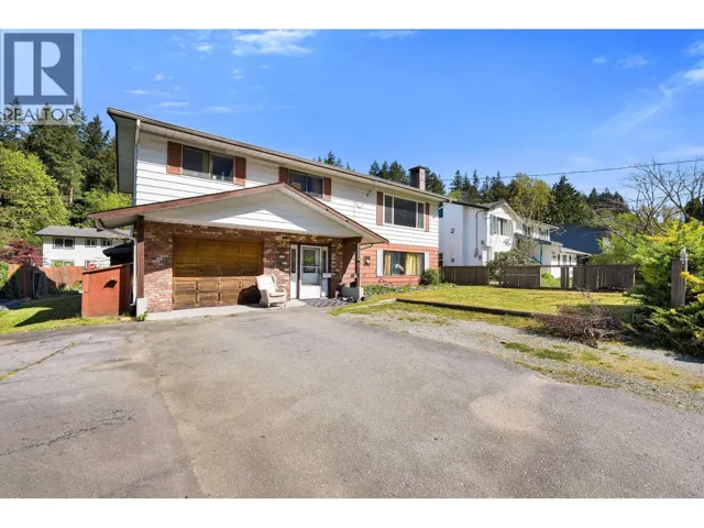 38319 WESTWAY AVENUE, Squamish, British Columbia V8B0W6