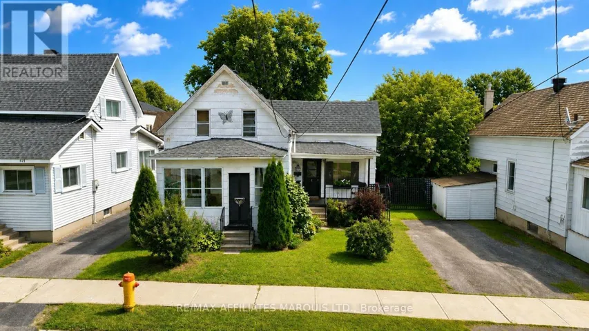 521 BURTON AVENUE, Cornwall, Ontario K6J3Y3