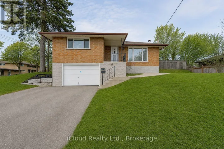 28 HOFFMAN STREET, Kitchener, Ontario N2M3M7