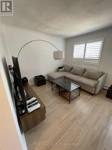 4 - 2940 DUNDAS STREET W, Toronto (Junction Area), Ontario M6P1Y8