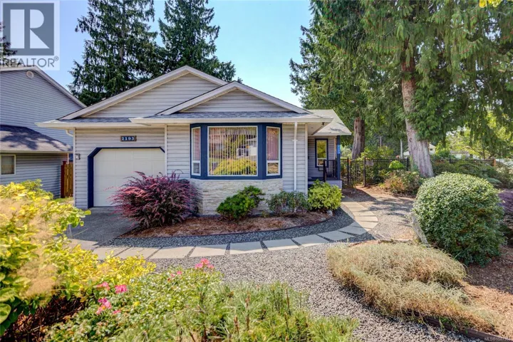 2193 Cardinal Pl, Comox, British Columbia V9M3G2