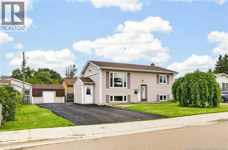 135 Virginia, Dieppe, New Brunswick E1A5N3