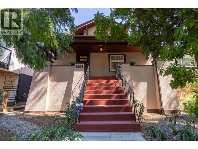 4504 BEATRICE STREET, Vancouver, British Columbia V5N4J2
