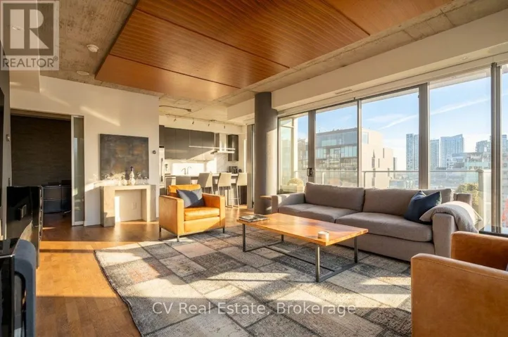 1305 - 95 BATHURST STREET, Toronto (Waterfront Communities), Ontario M5V0H7