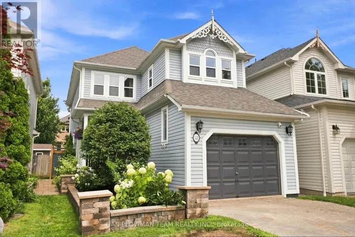 52 WELLS CRESCENT, Whitby (Brooklin), Ontario L1M1C9