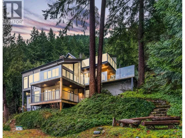 470 TIMBERTOP DRIVE, Lions Bay, British Columbia V0N2E0