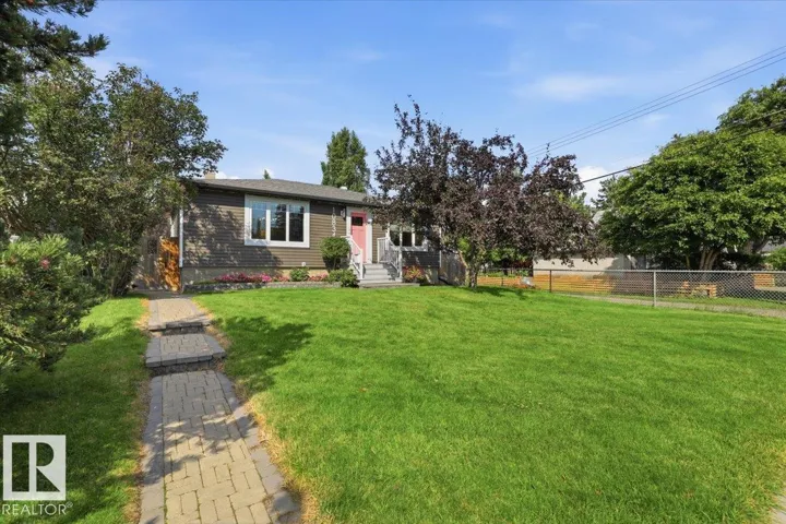 10834 134 ST NW, Edmonton, Alberta T5M1H8