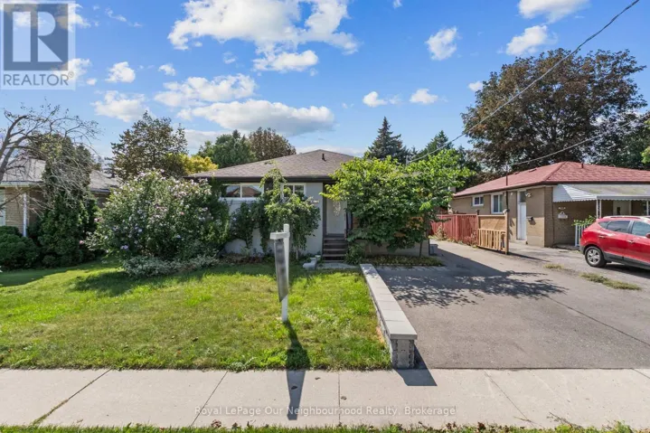 1016 CENTRE STREET N, Whitby (Williamsburg), Ontario L1N4V3