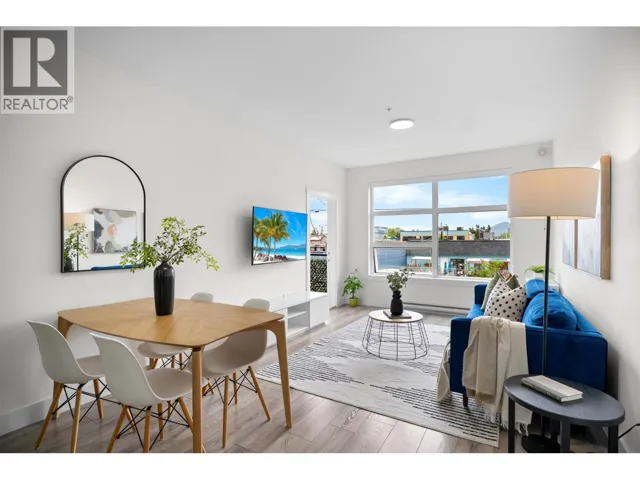 202 22577 ROYAL CRESCENT, Maple Ridge, British Columbia V2X2M2