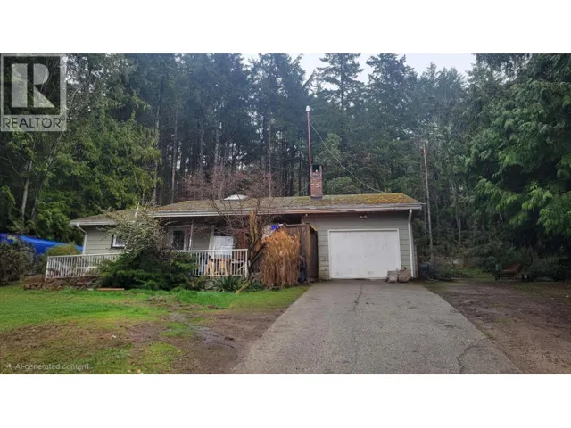 12888 FRONT ROAD, Madeira Park, British Columbia V0N2H1